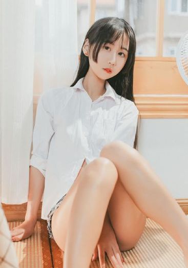 小东西我们两个c你公交车视频