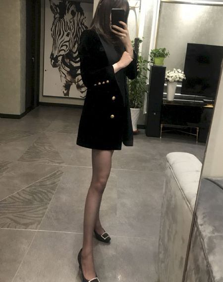 撕开她的乳罩慢慢揉捏吻视频