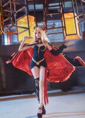 七天眼镜妹三部